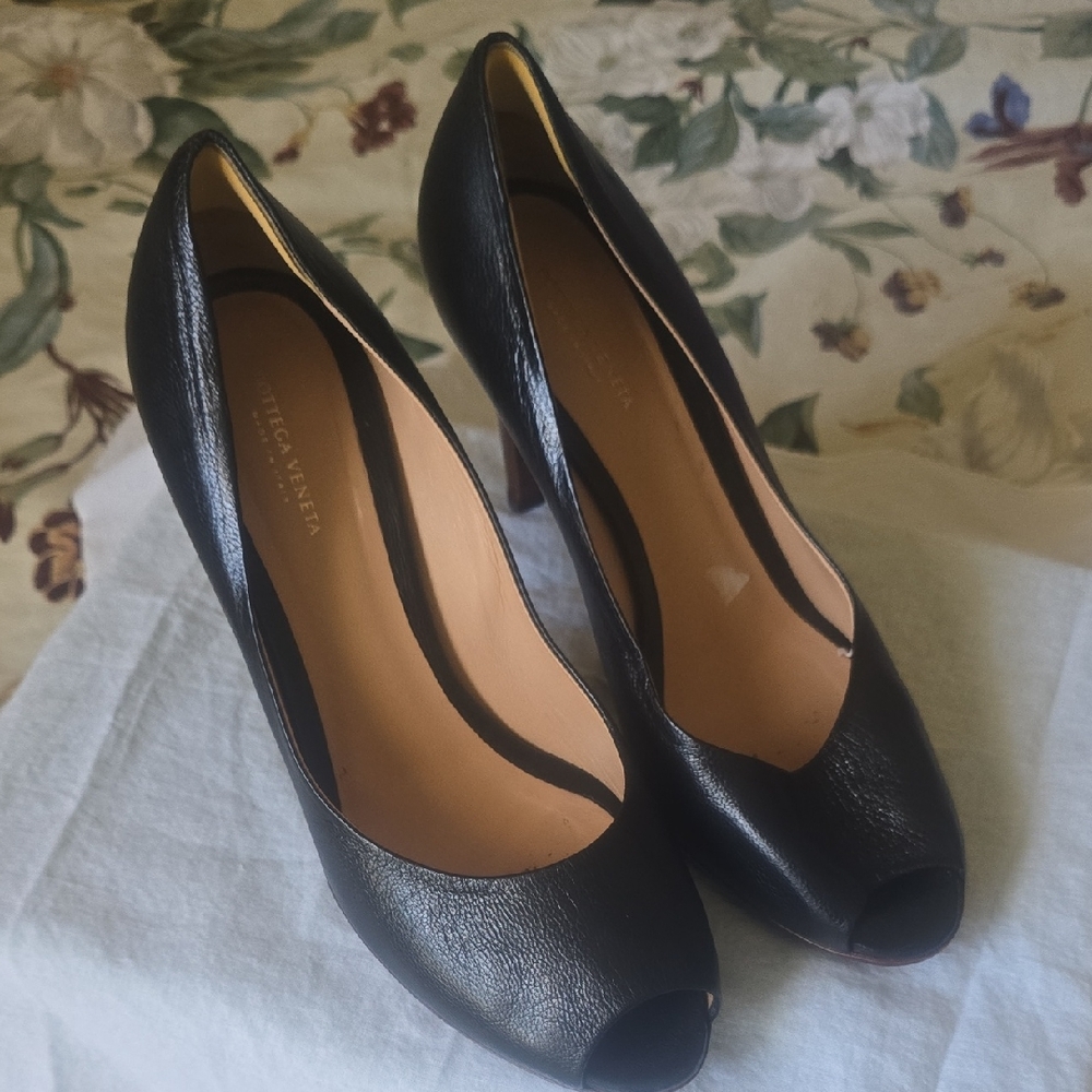 Bottega Veneta Black Heels